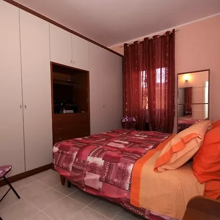 Turistico Lilla Apartment *
